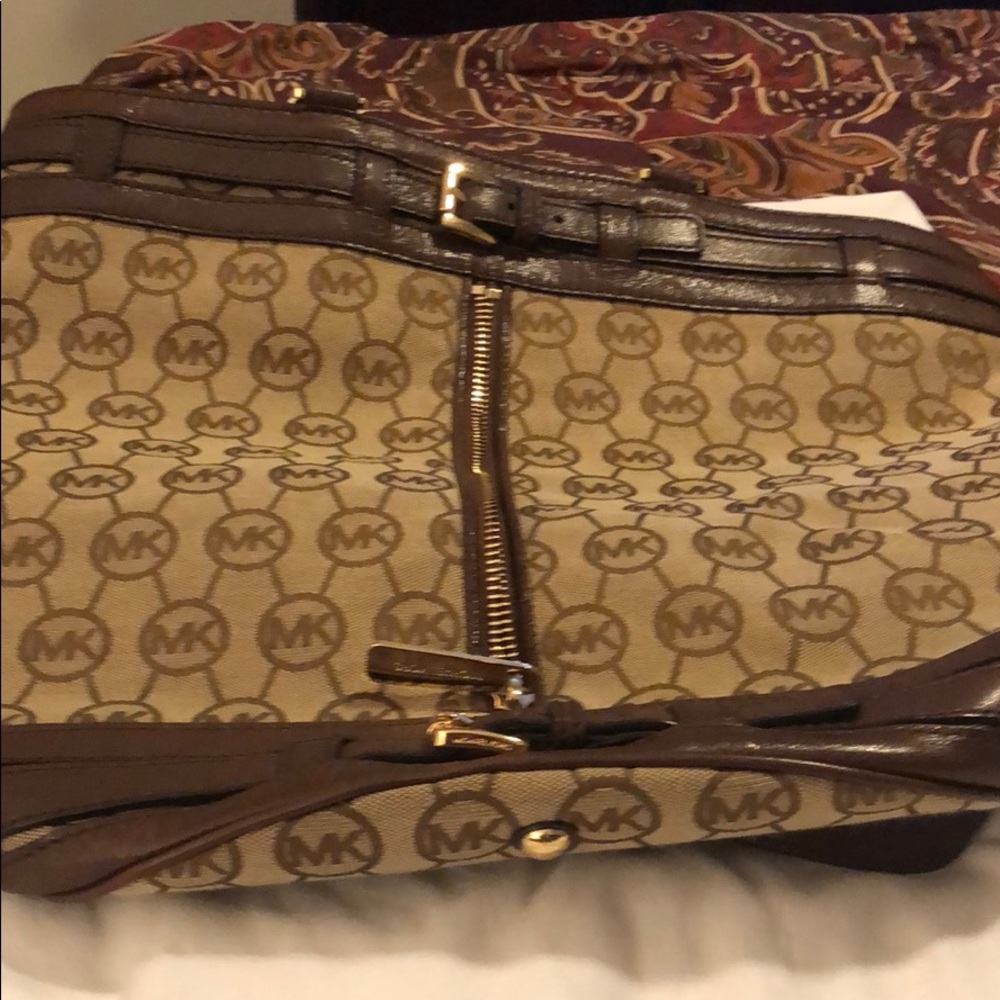 Michael kors handbag